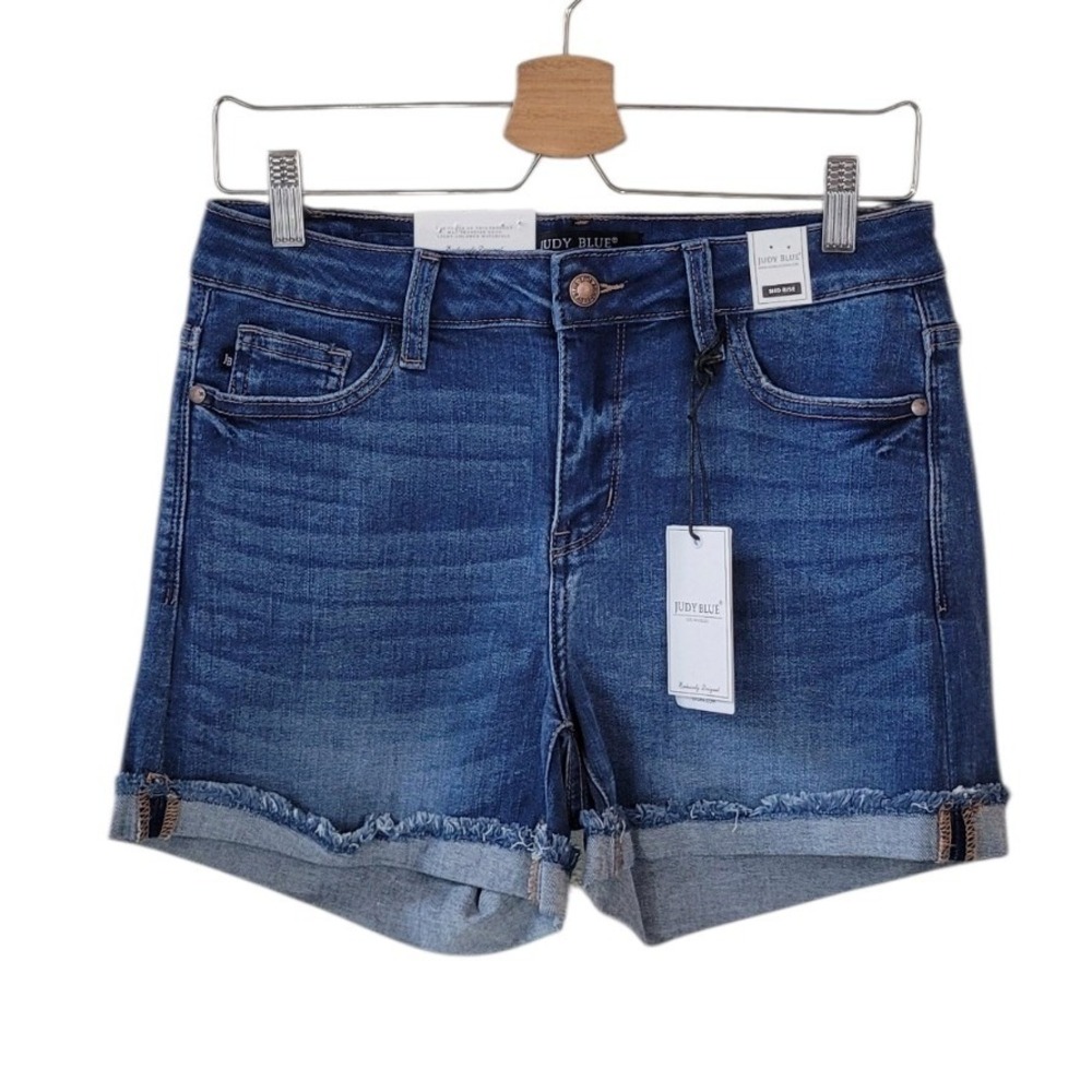 JUDY BLUE 27 Mid Rise Cut Off Cuffed Shorts Women